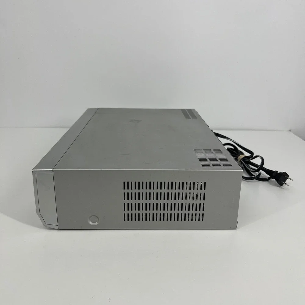 Sony SLV-D300P DVD VCR Combo Player Silver‎ Progressive Scan Hi-Fi Stereo VHS